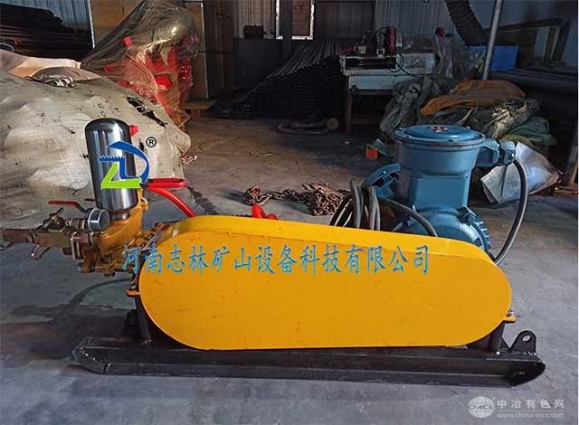 軯